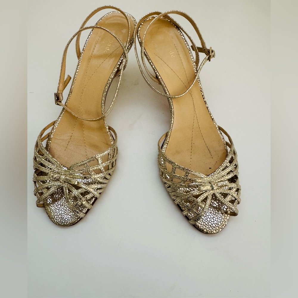 Stunning KATE SPADE GOLD 8.5 ANKLE STRAP SANDAL Bow Wedding Formal